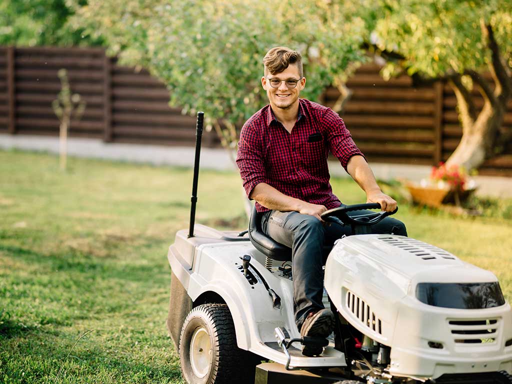Lawn Care & Landscaping